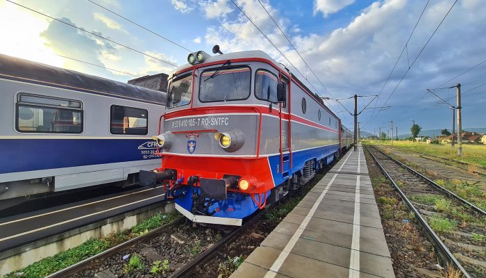 Ceferiştii protestează la Ministerul Transporturilor