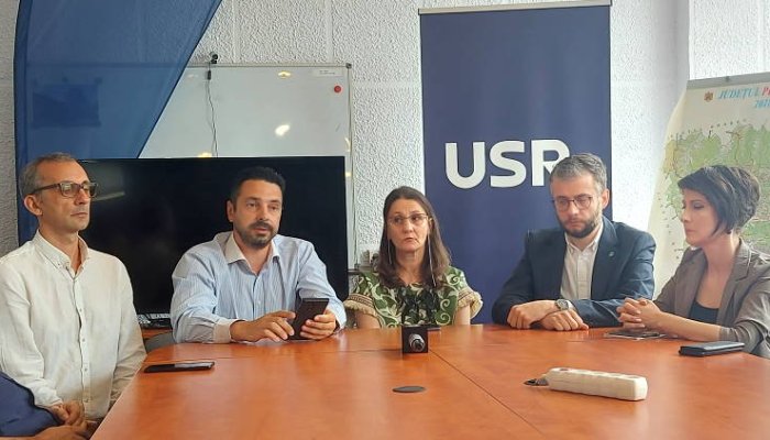 USR îi ia apărarea viceprimăriței Ploieștiului, Anca Popa, după ce primarul Volosevici a cerut demiterea sa: „E o încercare de intimidare”