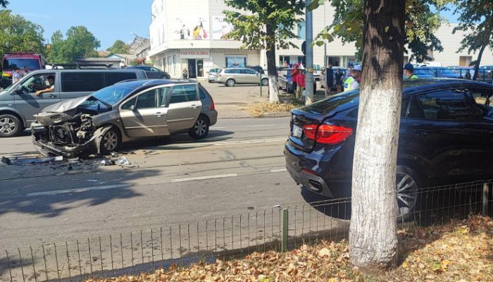 VIDEO 🎦 Trafic blocat pe Șoseaua Vestului din Ploiești, după un accident produs în fața Balif