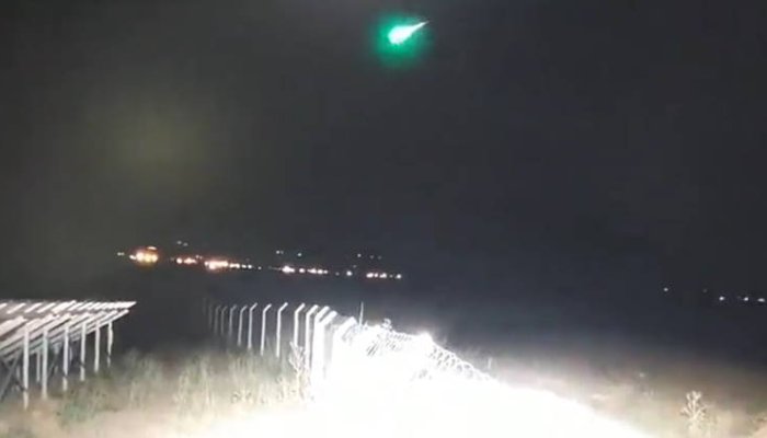 Imagini spectaculoase cu momentul în care un meteorit intră în atmosfera Pământului