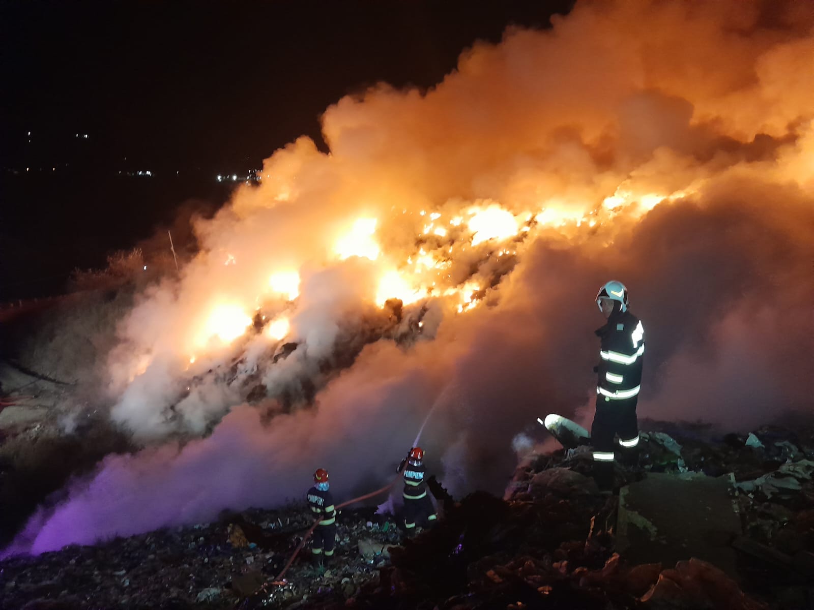 incendiu boldești-scăeni fum