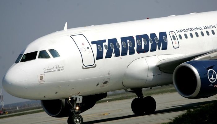 Tarom cursă amânată