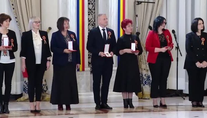 decorații cotroceni ziua națională a româniei