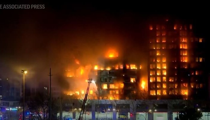 incendiu bloc locuinte valencia spania