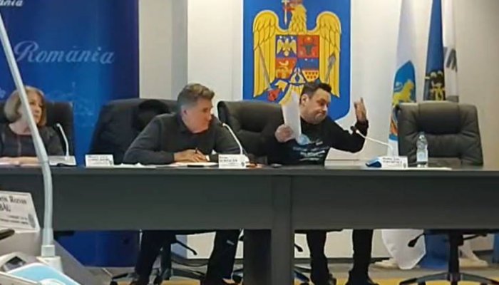 VIDEO 🎦 Investiții de zeci de milioane de euro în rețeaua de apă și canalizare din Ploiești, ținute pe loc. Comisia de negociere cu Apa Nova a obținut prelungirea termenului