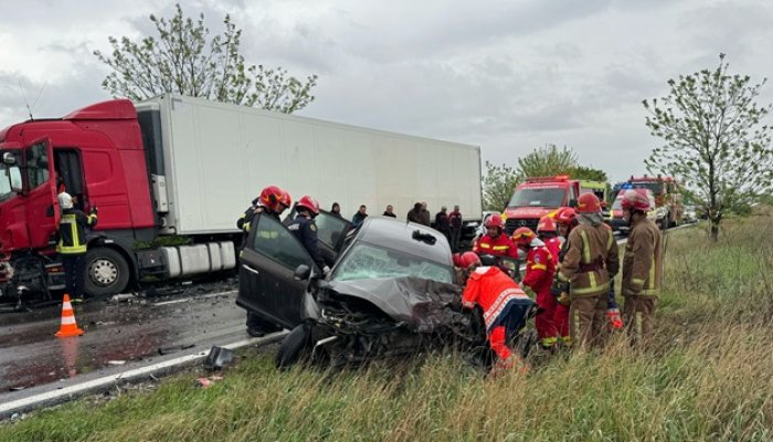 FOTO și VIDEO 🎦 Trafic blocat pe DN 1B, din cauza unui accident grav