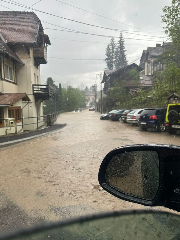 inundatii sinaia