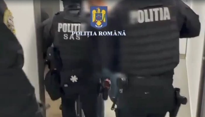 poliţist fals