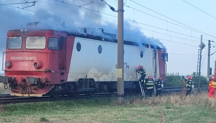 foc locomotiva tomșani