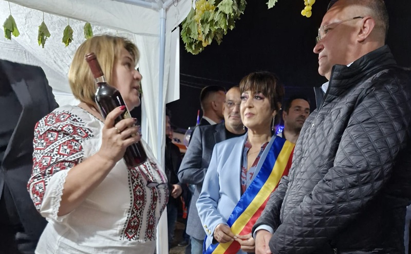 nicolae ciucă sărbătoarea vinului berceni fest