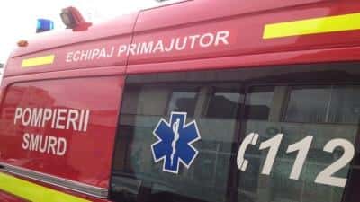 Autospecială SMURD implicată într-un accident rutier