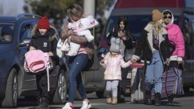 UNICEF: Mai mult de jumătate dintre copiii din Ucraina au fost strămutaţi