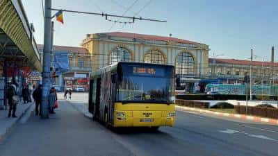 Primarul Ploieştiului propune o nouă asociaţie de transport metropolitan, din care să nu facă parte Consiliul Judeţean