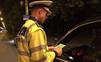 Amenzi de 29.000 de lei aplicate în trafic, vineri, de polițiștii prahoveni