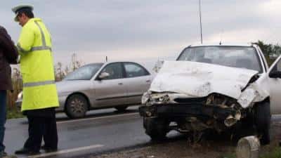 Trei oameni au ajuns la spital, după un accident produs pe DN1D, la Albeşti