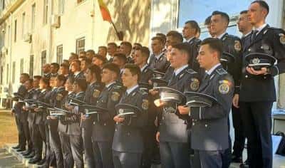 47 de absolvenți ai școlilor de poliție au fost repartizați în Prahova