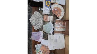 VIDEO 🎦 O grupare se pregătea să pună în circulație mii de bancnote false. Percheziții în București și în 16 județe