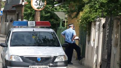 Doi tineri au fost prinşi de poliţişti imediat după o spargere la o casă de vacanţă din Breaza