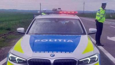 Bătrân cercetat penal, după ce a prezentat un permis de conducere fals, susţinând că l-a obţinut în Italia